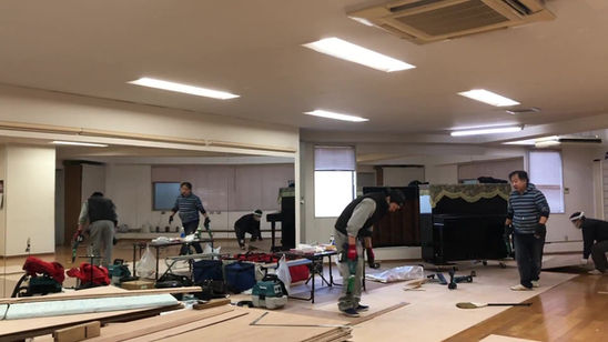 バレエスタジオ・木製フロア ➡ リノリウム仕上げ改修施工